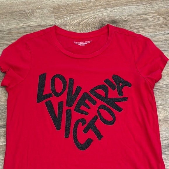 Victoria's Secret Red Graphic Crop Tee - Picture 2 of 5